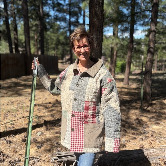 Quilted Women's Patchwork Utility Jacket - Picture 7 of 12